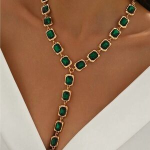 Elegant Gold and Green Necklace